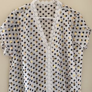 Women’s Polka dot shirt